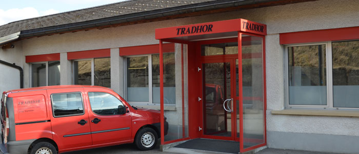 tradhor contact